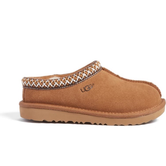 UGG Shoes - EUC Ugg Tasman slipper kids size 5/womens size 6-7